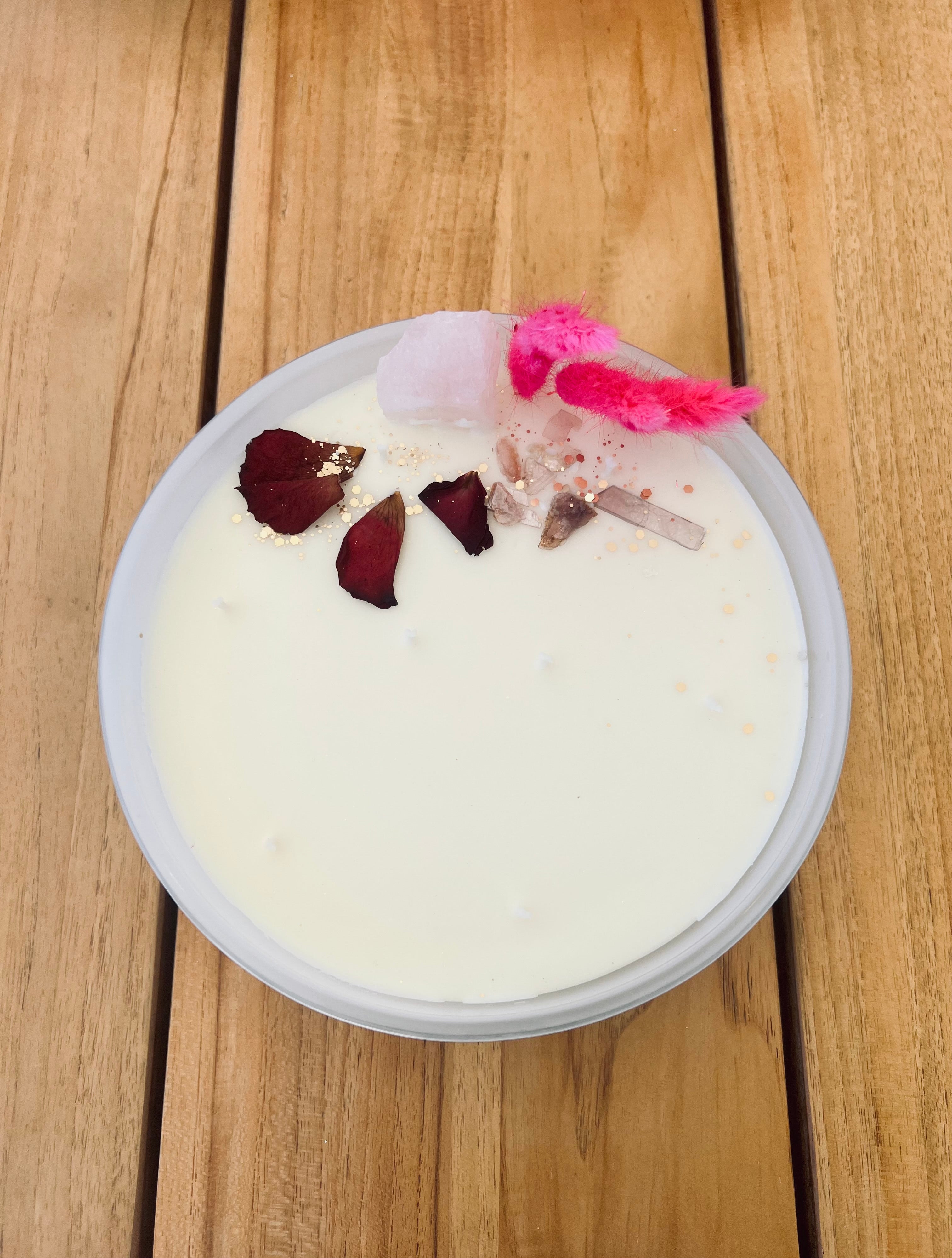 Extravagant Large Candle - French Pear + Frangipanni + Pineapple