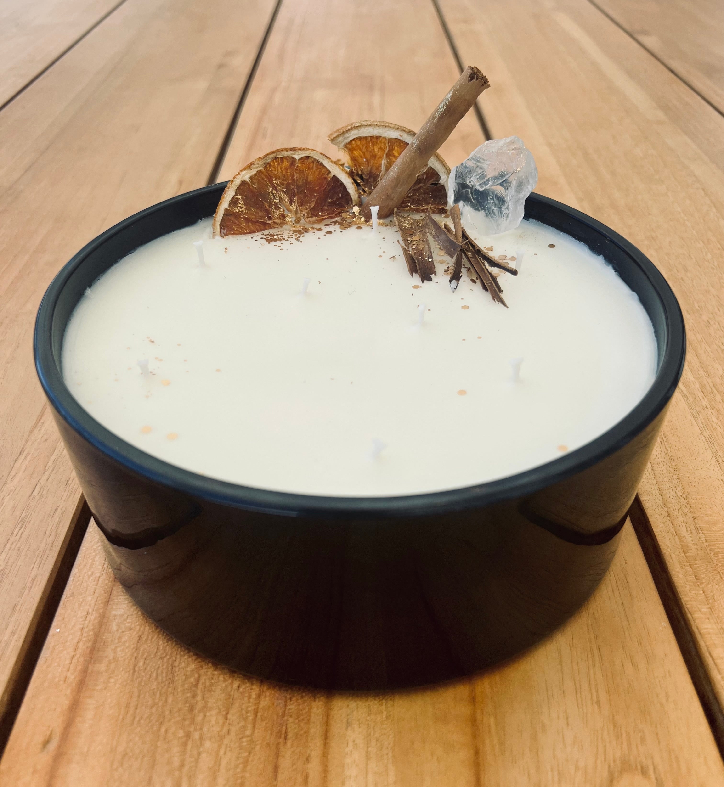 Extravagant Large Candle - Vanilla + Caramel + Cinnamon